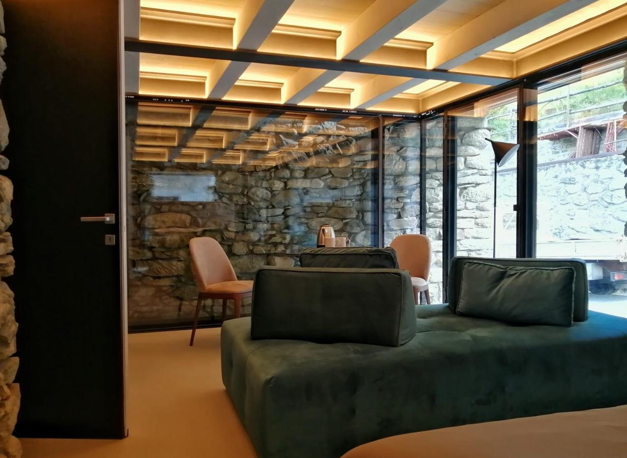 V&v Rentroom Design Guest house