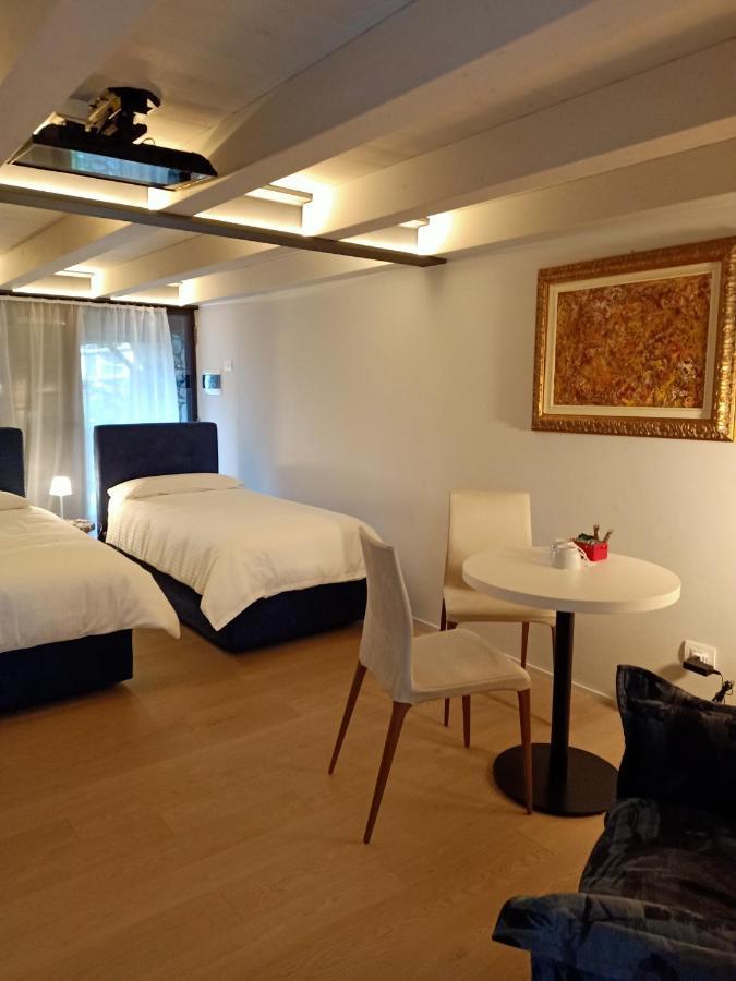 V&v Rentroom Design Gasthof